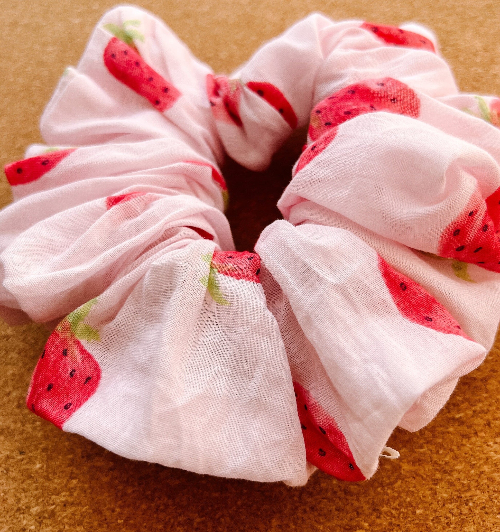 Summer strawberries Scrunchie I scrunchies I strawberries | gifts for her | hair accessories