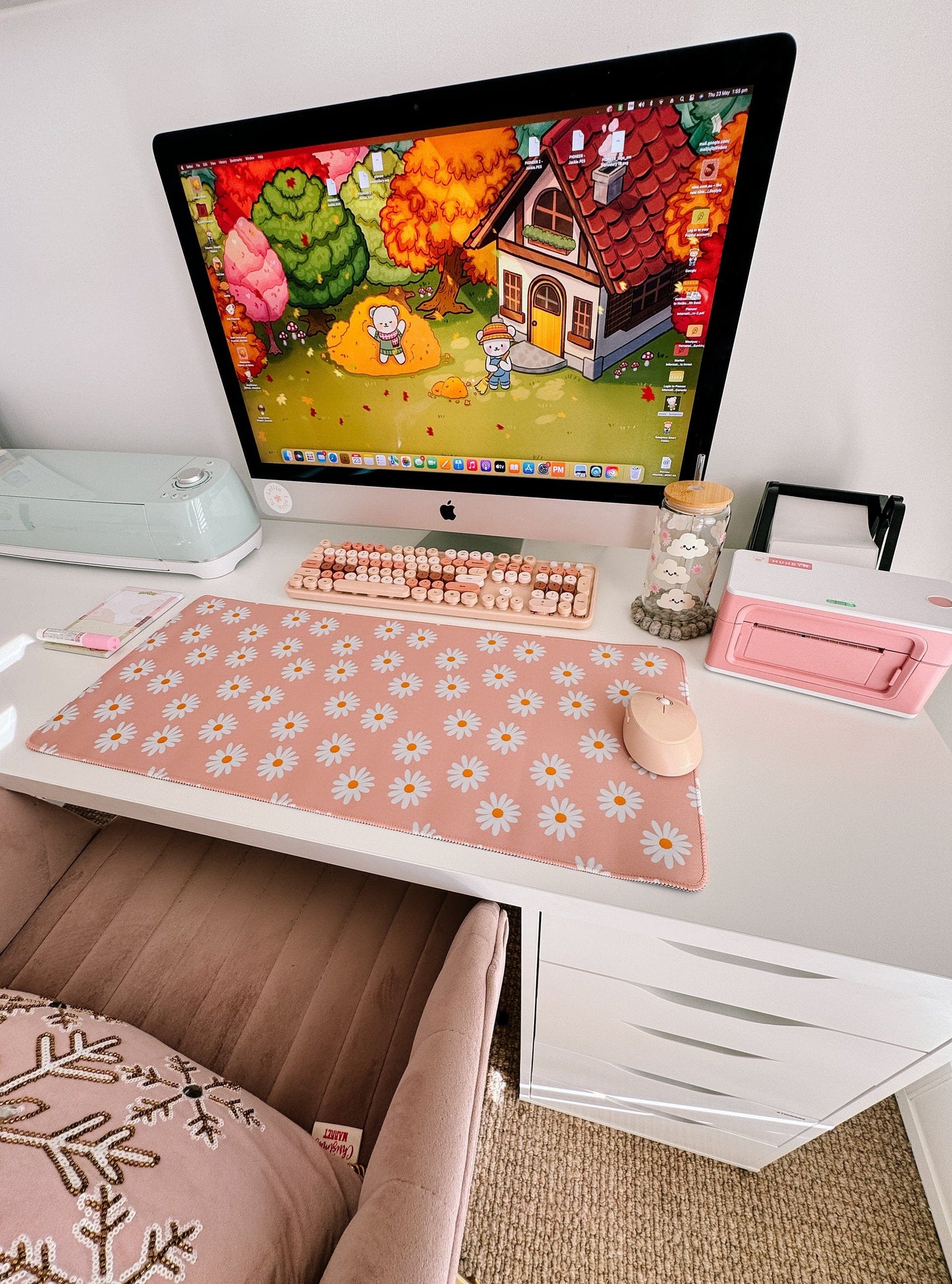 Adorable Pink Daisy Large Gaming Mouse Pad