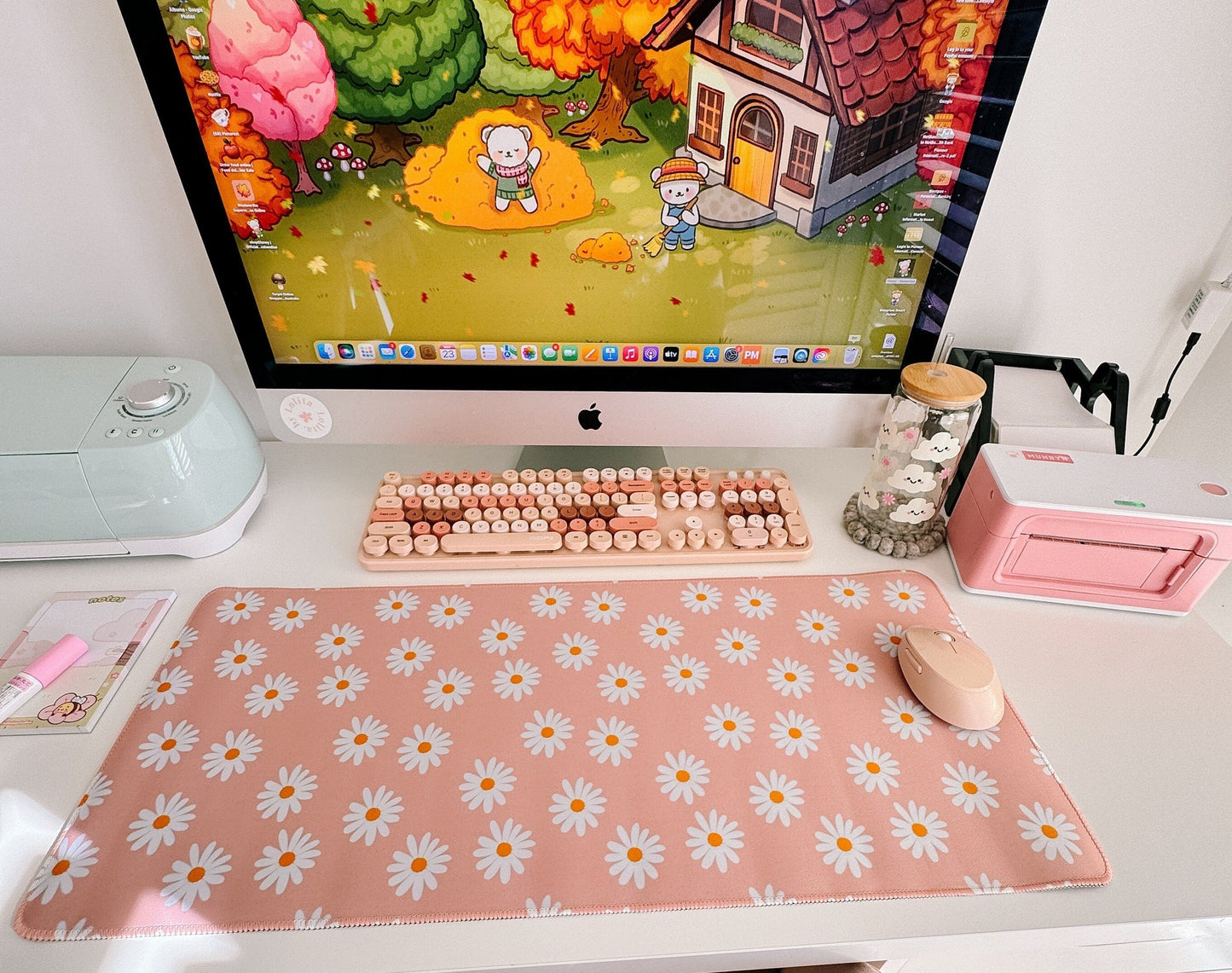 Adorable Pink Daisy Large Gaming Mouse Pad